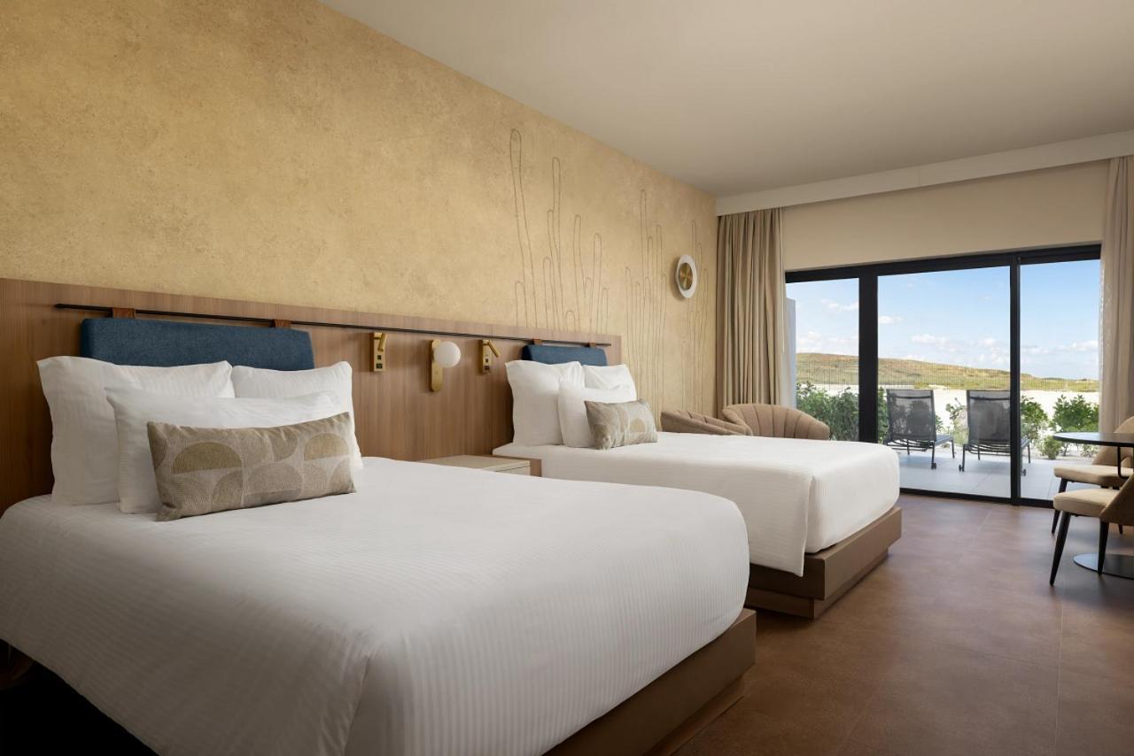 Preferred Club Junior Suite Swim Out Double